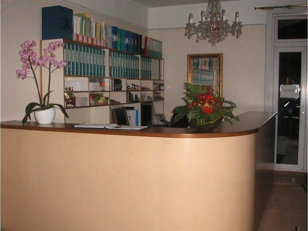 Oyo The Greenland Hotel Λονδίνο Εξωτερικό φωτογραφία